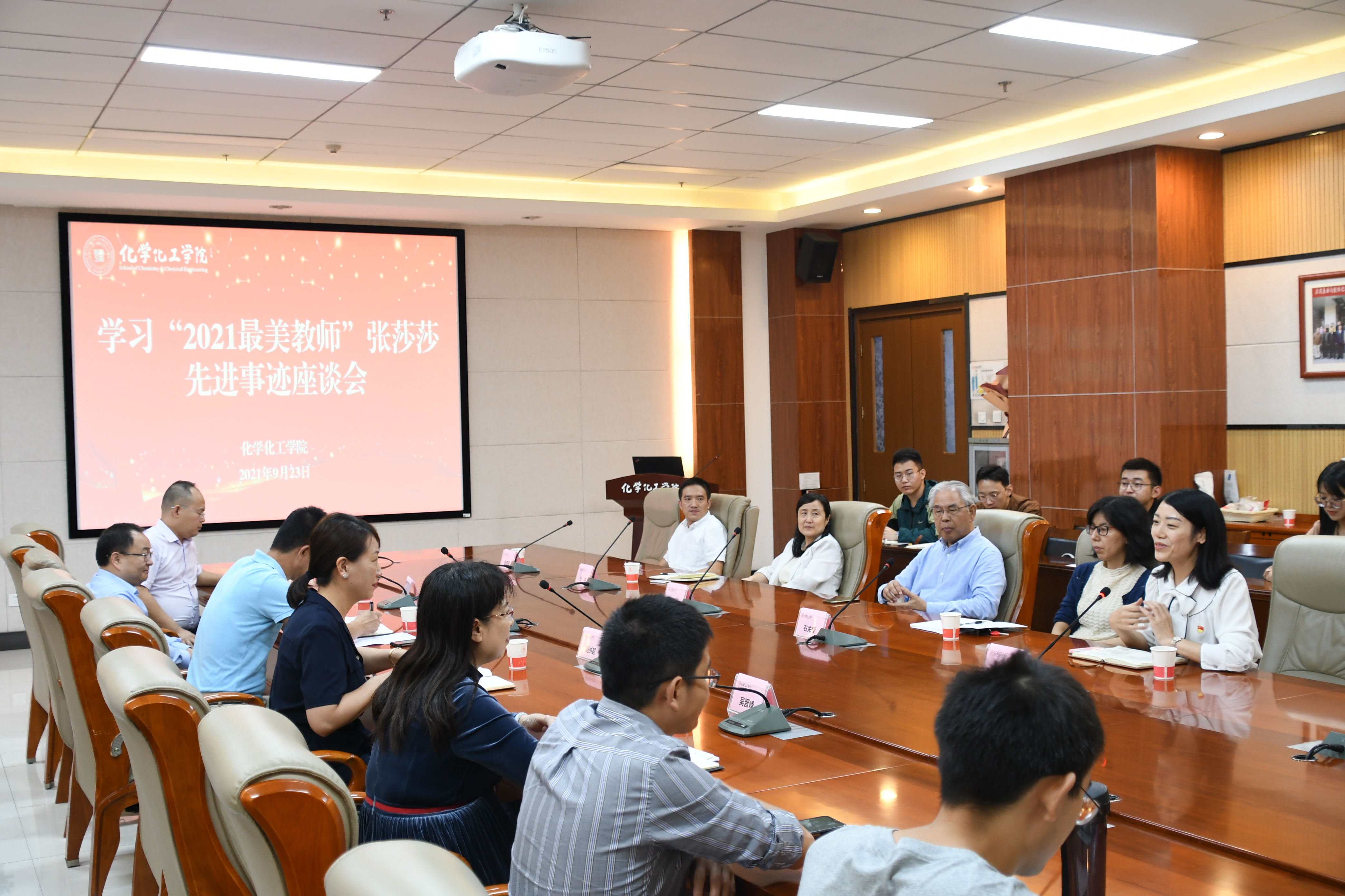 全景.jpg 全景.jpg